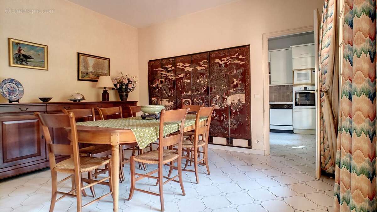 Maison à SIX-FOURS-LES-PLAGES