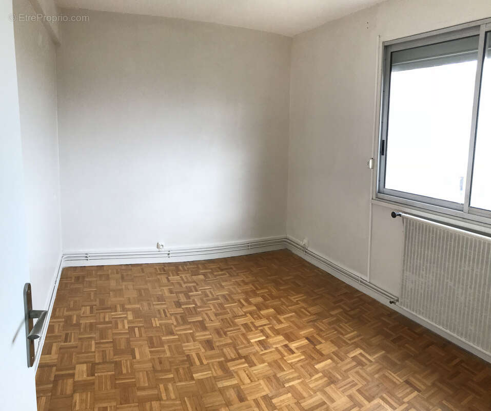JOLIMONT / ARGOULETS - Appartement 3 pièces de 59m2 en dernier étage - Terrasse - 169 500 € - photo 7