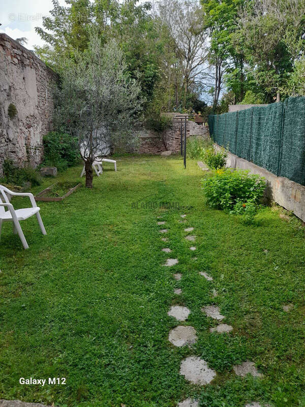 Maison de village en pierre 144 m2  avec jardin - photo 2