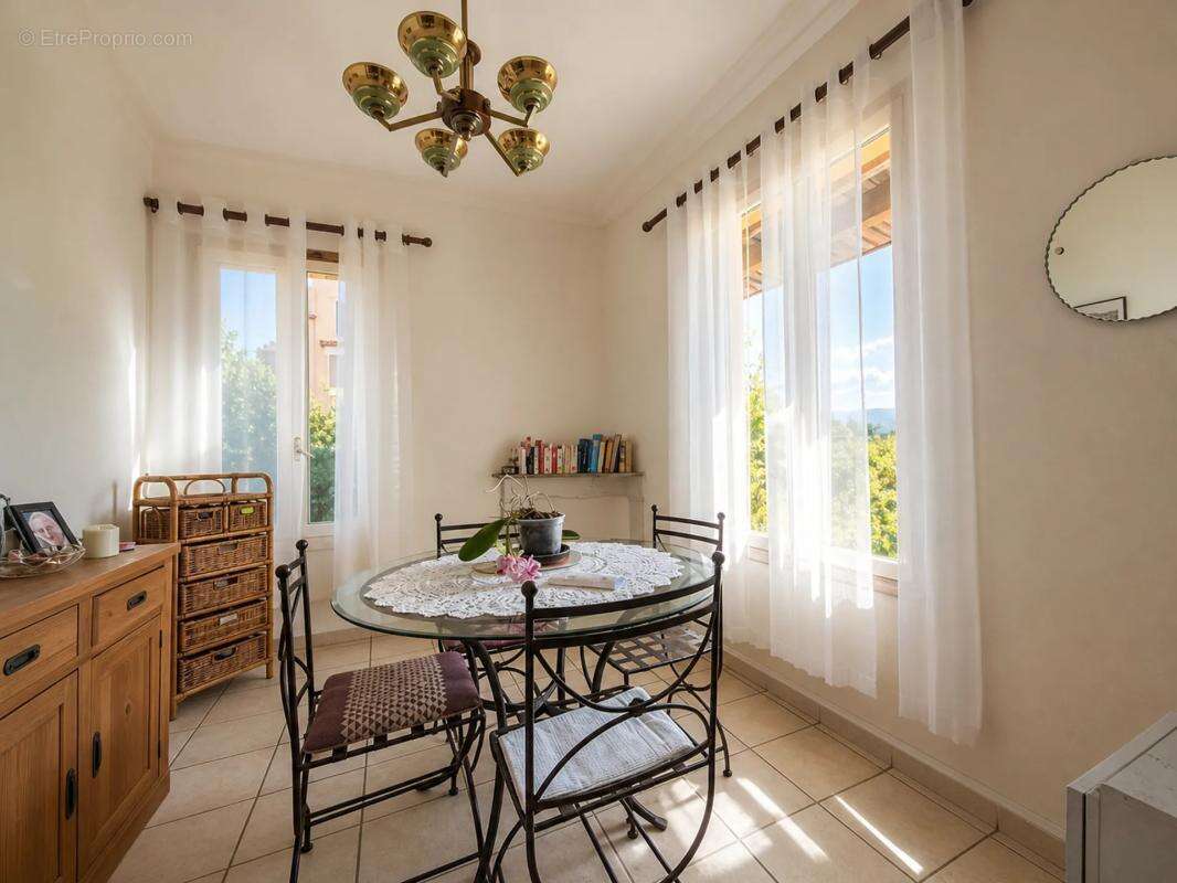 Maison de 8 pièces de 208 m² à L'Île-Rousse - photo 2