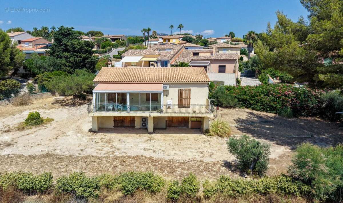 Maison individuelle avec vue mer a vendre quartier de la morvenede a sanary - cote d'azur - photo 6