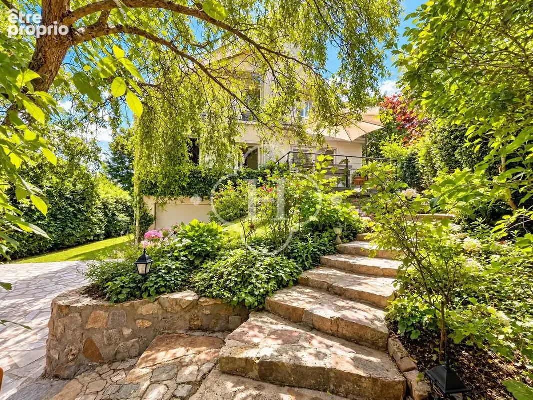 Maison 7 pièces 130 m² à vendre à Orgeval (78630) - photo 1