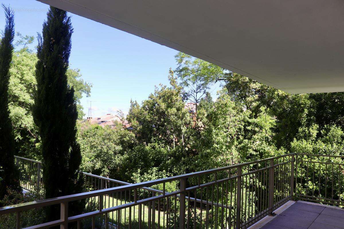 Appartement à MARSEILLE-9E