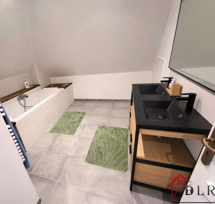 Maison à BRIE-COMTE-ROBERT