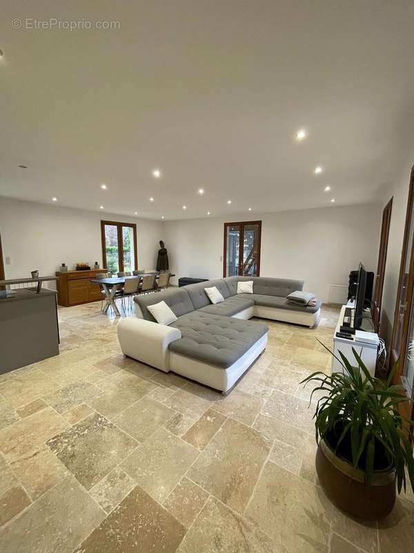 Maison à CHAILLY-EN-BIERE