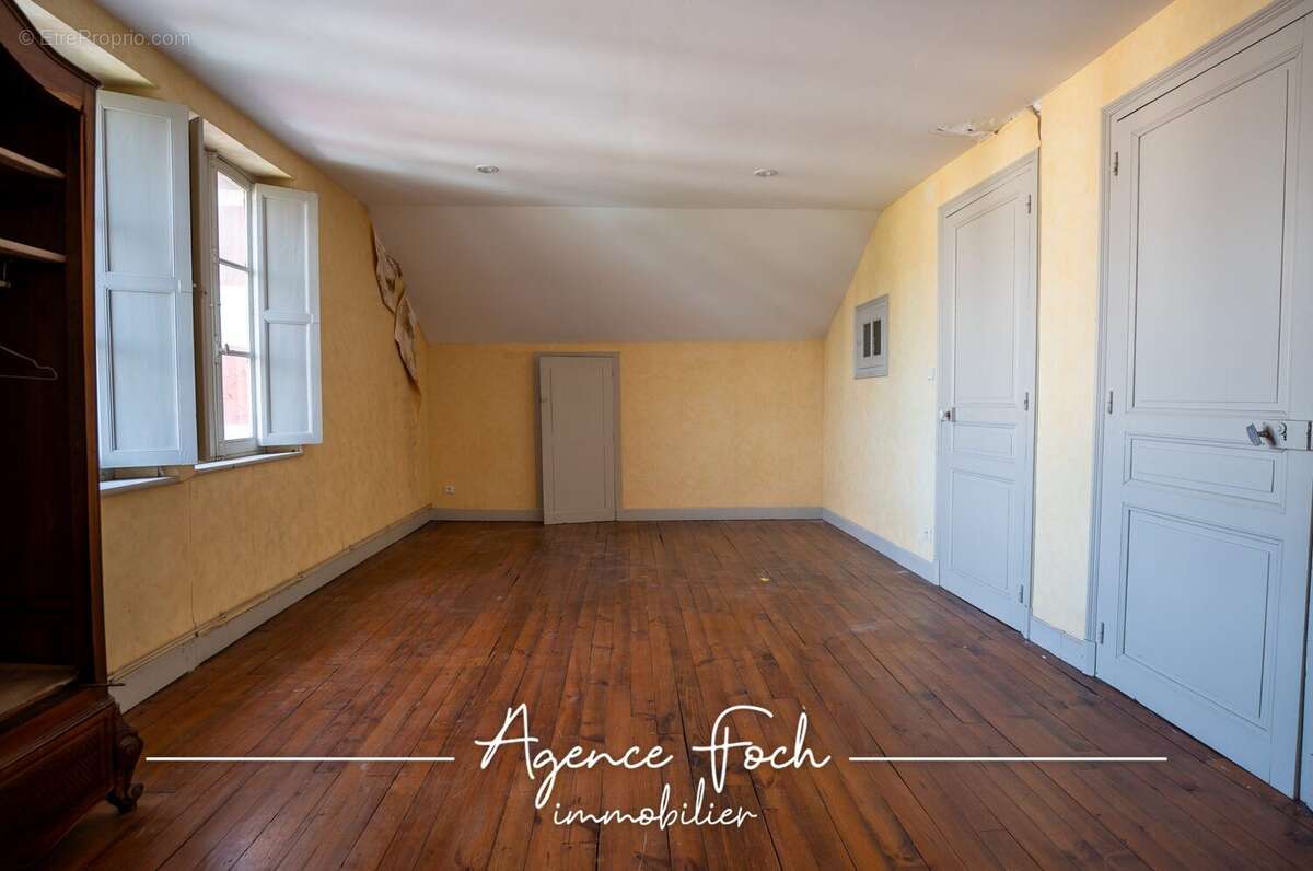 Appartement 51 m² à Tarbes  - photo 2
