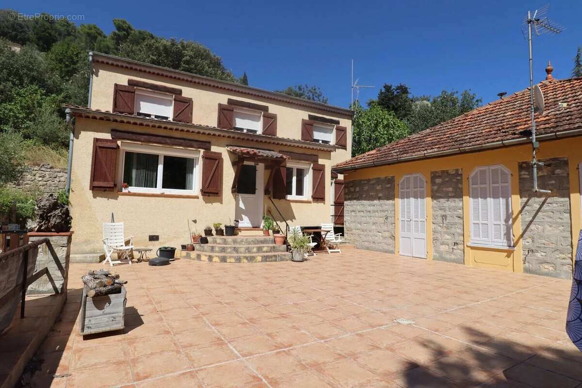 Maison à BARGEMON