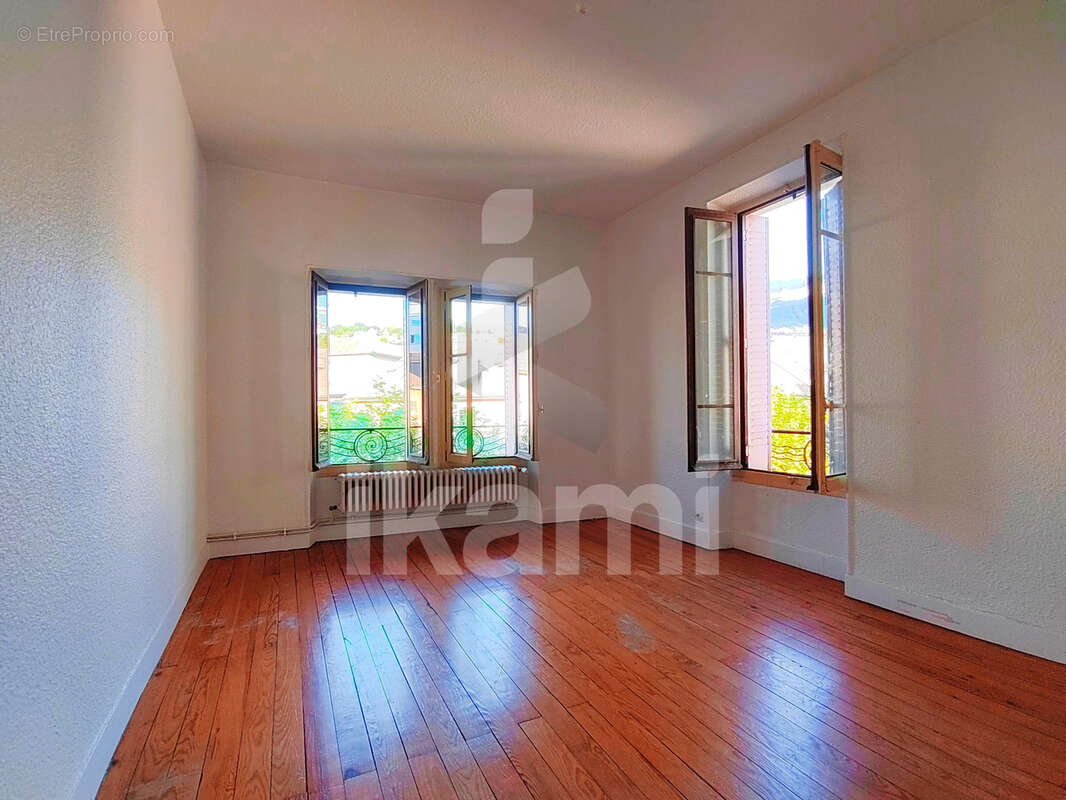 Appartement à AIX-LES-BAINS