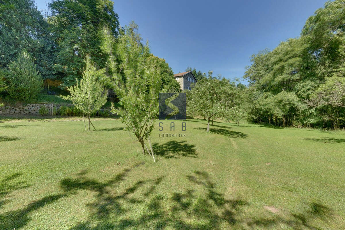 Maison à MARCOLS-LES-EAUX