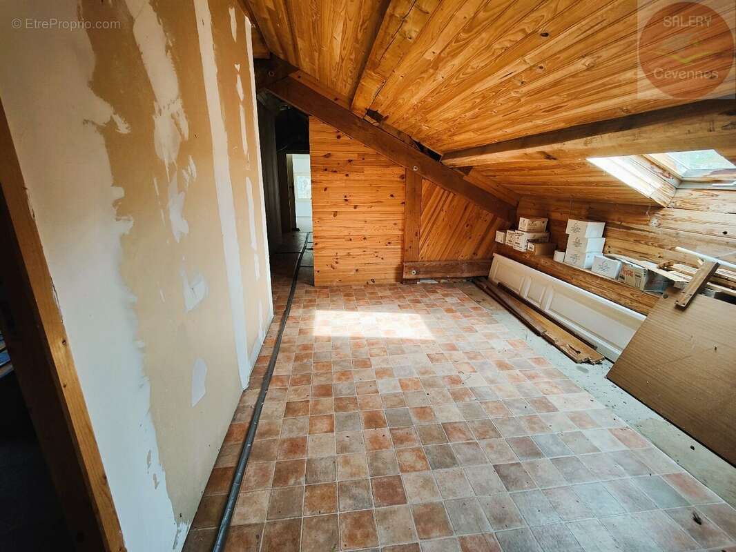 Maison à SAINT-PRIVAT-DE-VALLONGUE