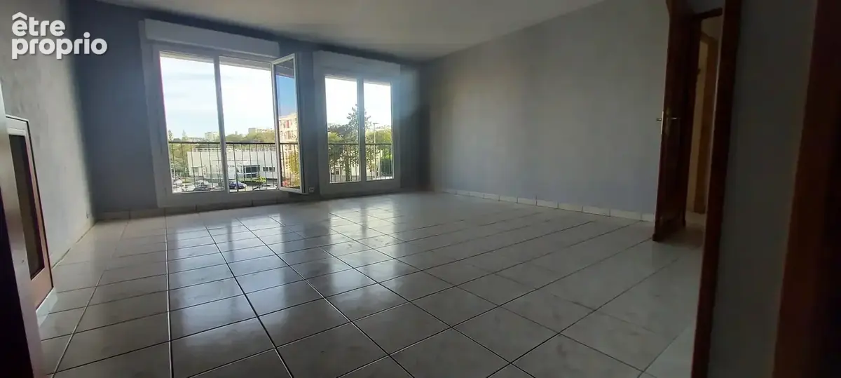 Appartement 4 pièces 78 m² à vendre à Brest (29200) - photo 3