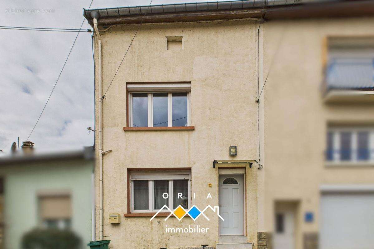 Maison à BAYONVILLE-SUR-MAD