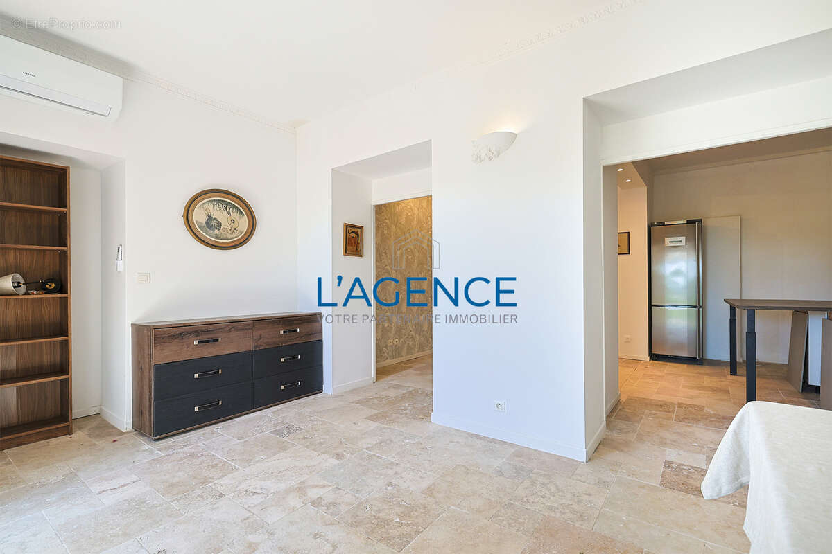 Appartement à HYERES