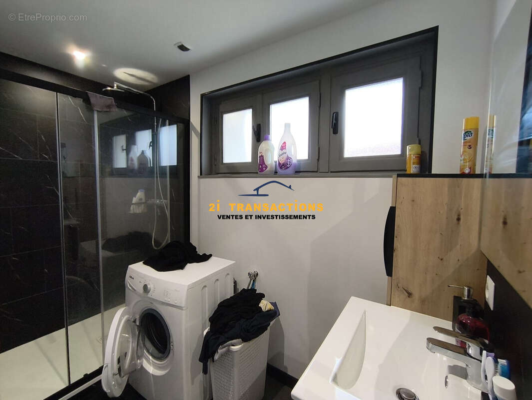 Appartement à SURY-LE-COMTAL