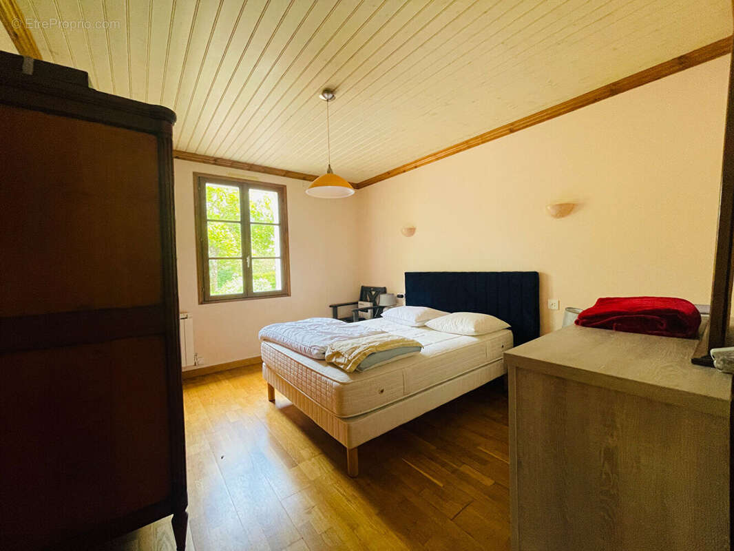 Maison à COMMEQUIERS