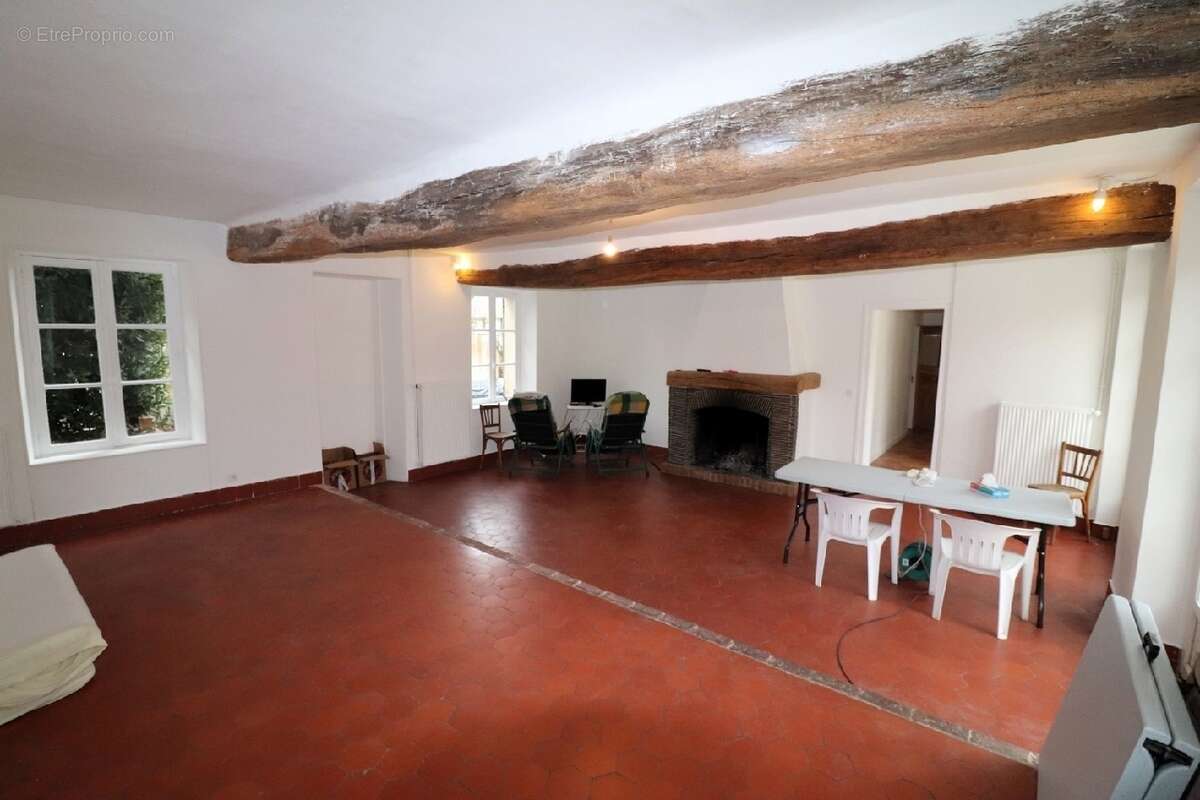 Maison à MARCHEZAIS