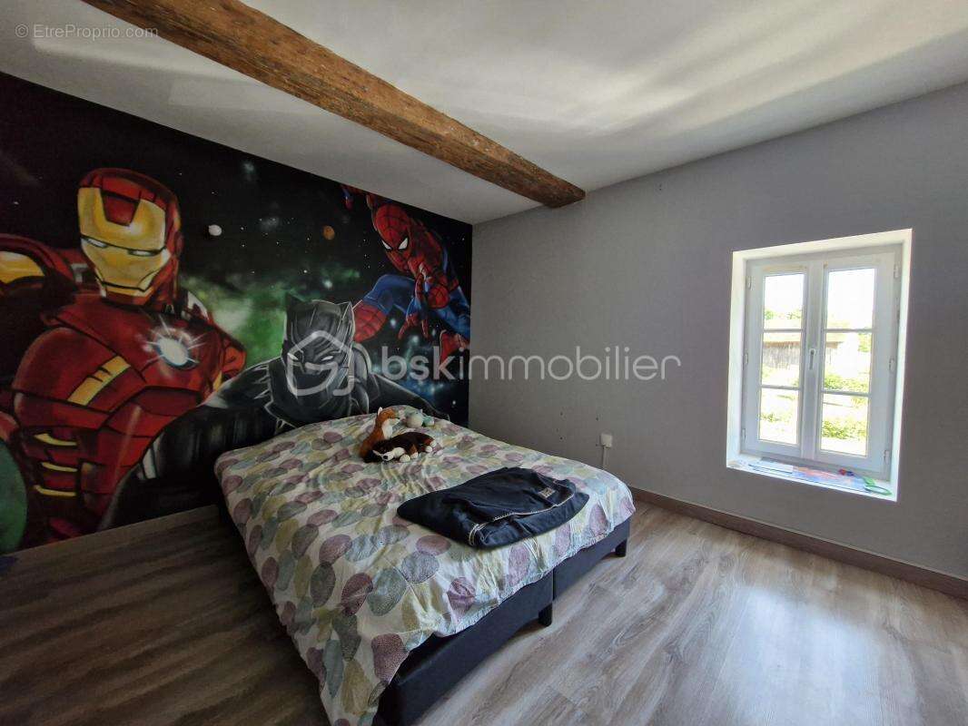 Maison à SAINT-GERMAIN-LA-VILLE