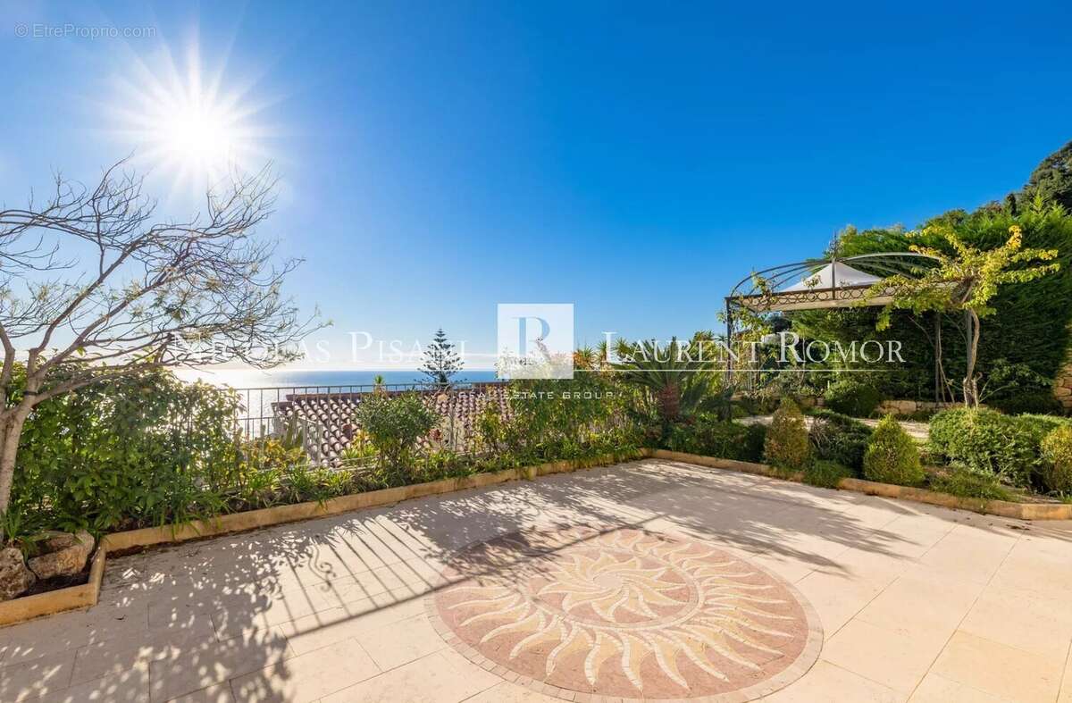 Maison à ROQUEBRUNE-CAP-MARTIN