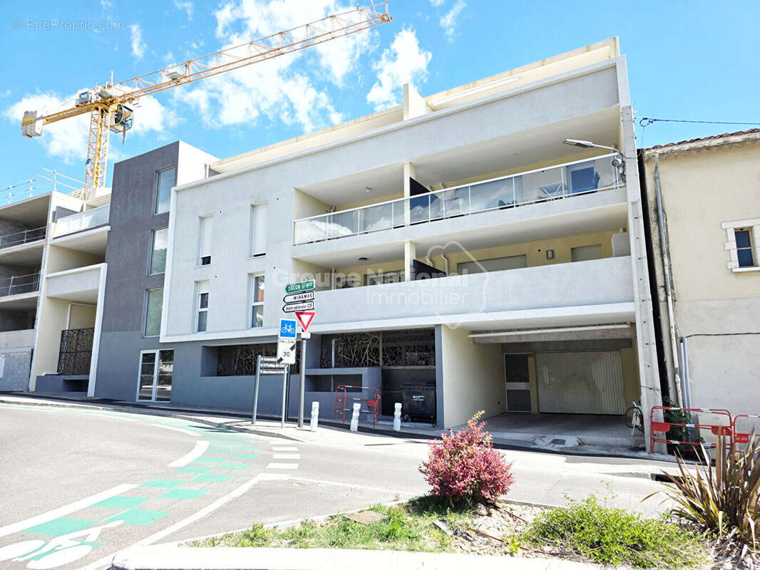 Studio 23 m² Centre-ville d'Istres Terrasse sans vis-à-vis + parking sécurisé - photo 17