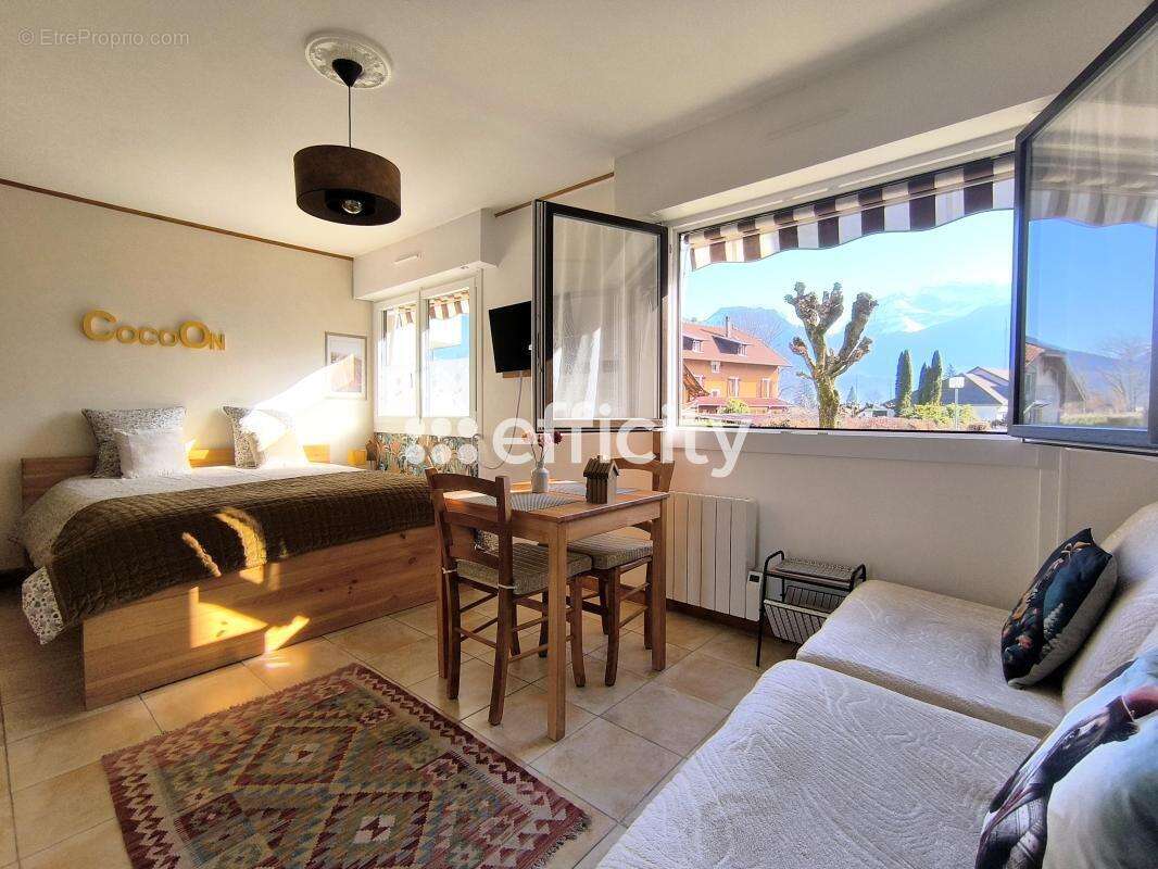 Appartement à SAINT-JORIOZ