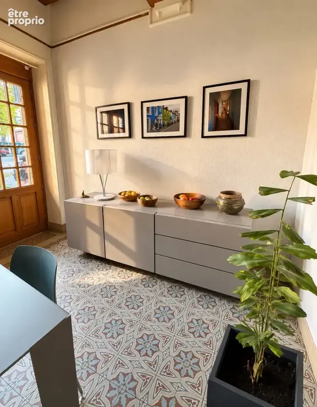 Propriétés de caractere- 300 m2 - au cozur du quartier historique de Bourbon Lancy - photo 5