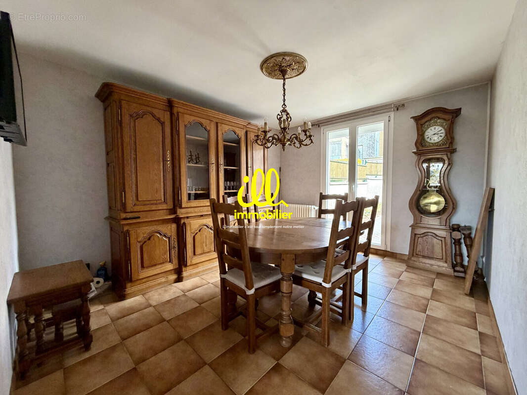 Maison 88 m² à Charleville-Mezieres  - photo 6
