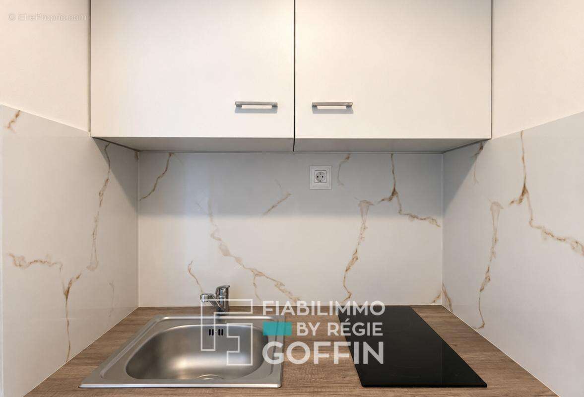 Appartement T1 - Limite 6 -ème - idéal investisseur - photo 5