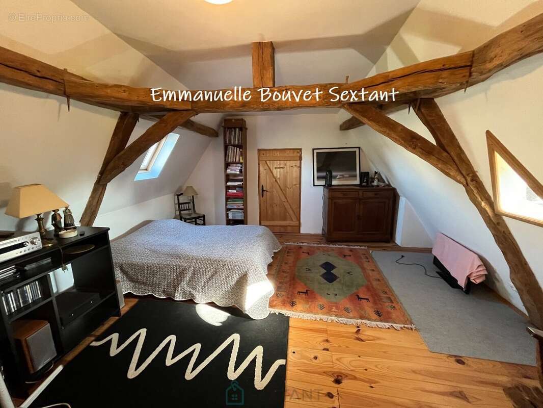 Maison à LIORAC-SUR-LOUYRE