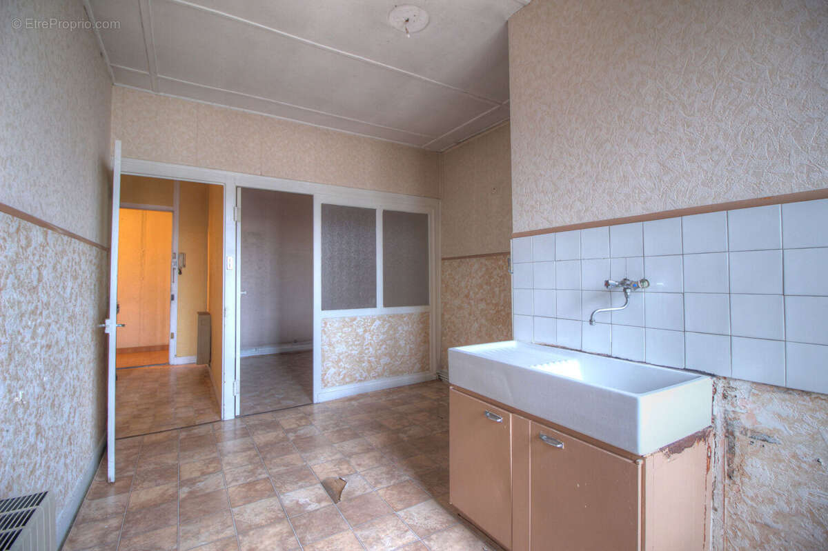 Appartement à SAINT-ETIENNE