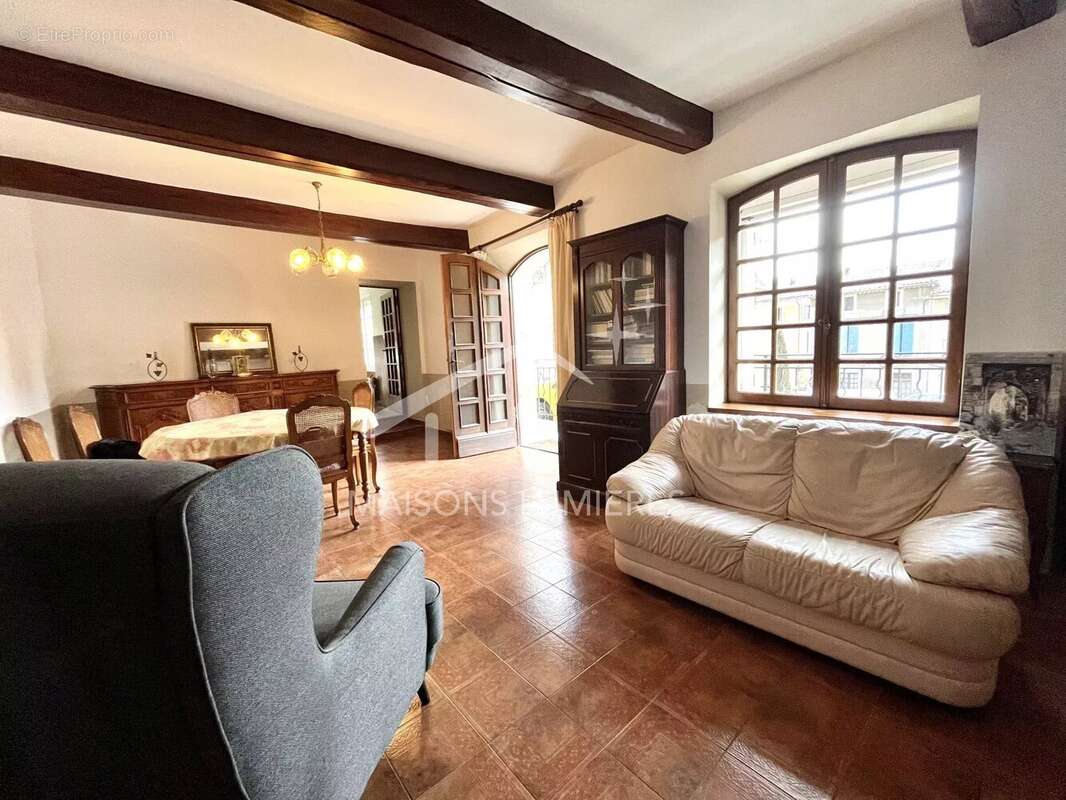 Appartement à SAINT-SATURNIN-LES-APT