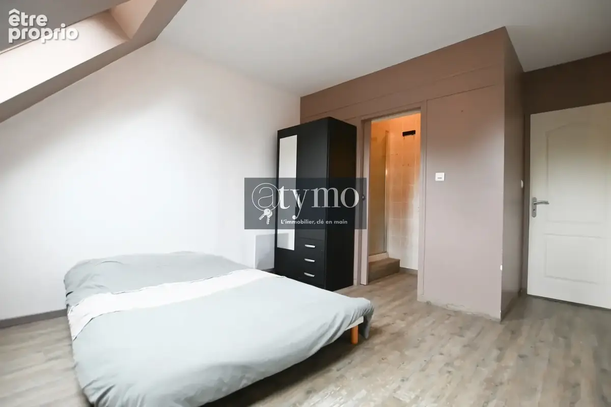 Maison 5 chambres avec gite sur terrain de 1386m2 - photo 8