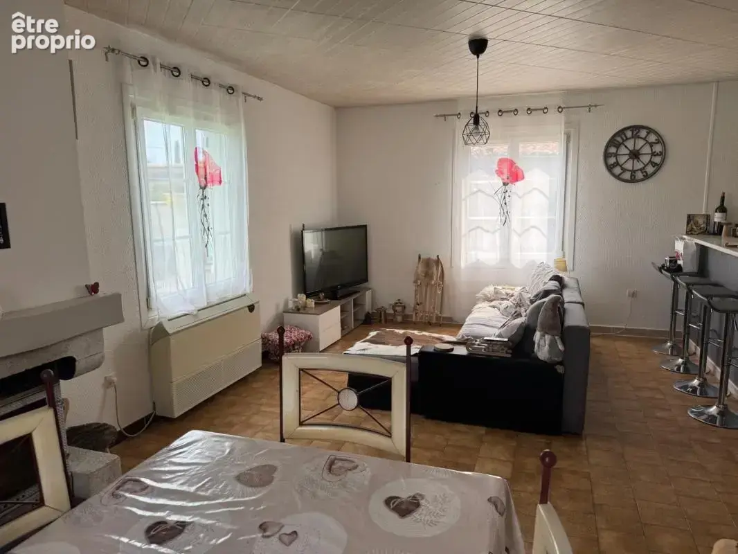 Vente Maison de Plain-Pied T5-4 avec Piscine et Garages – Peyruis (04) - photo 12