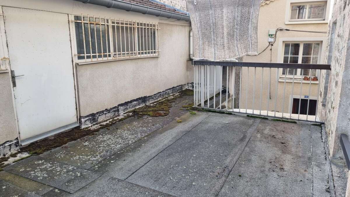 Appartement à DUNIERES
