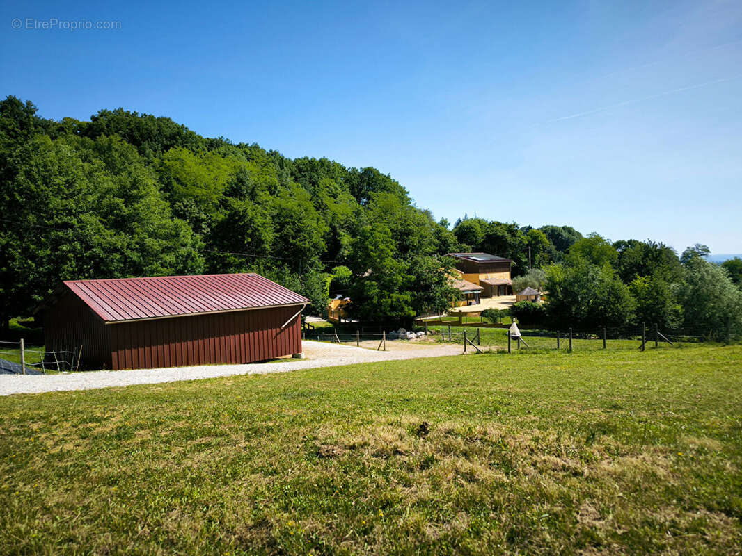 Ensemble immobilier de caractère dans un cadre bucolique - photo 4