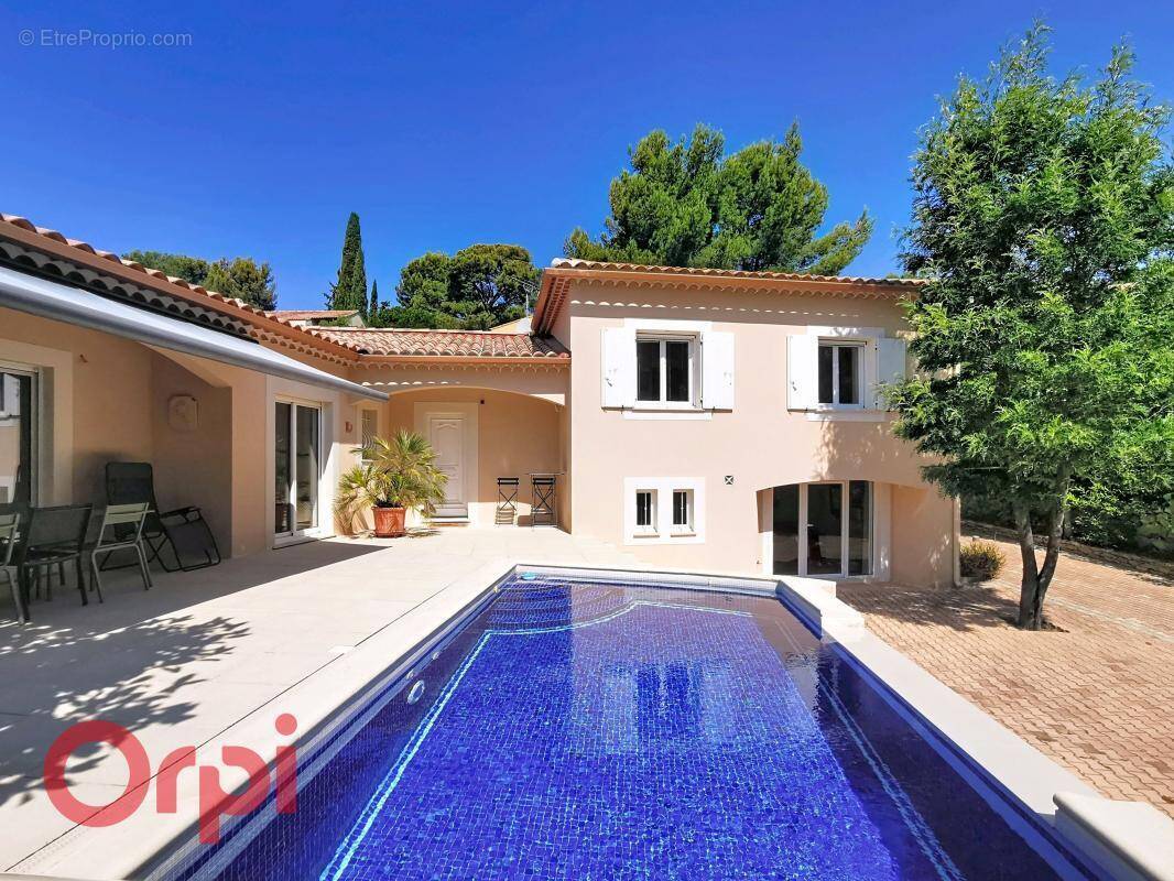 Maison à LA CADIERE-D'AZUR