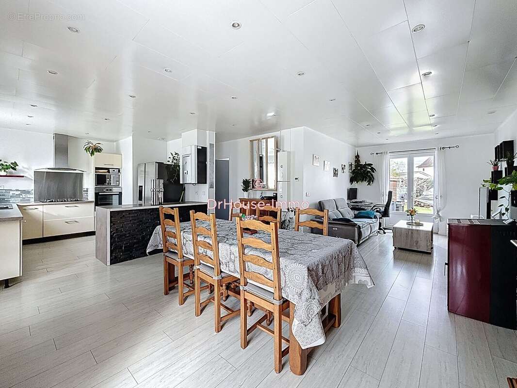 Maison à LAMONZIE-SAINT-MARTIN