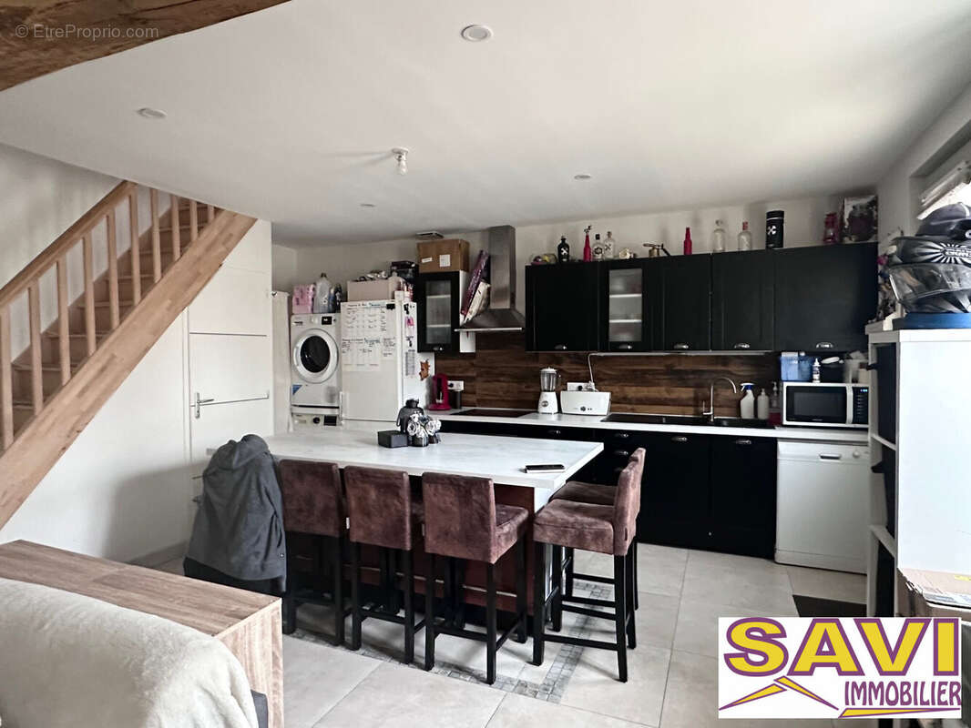 Maison à FERRIERES-EN-GATINAIS