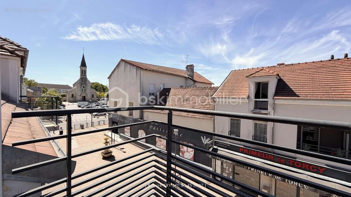 Appartement à TORCY