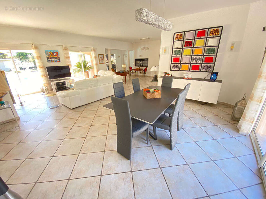 Maison à MARTIGNAS-SUR-JALLE