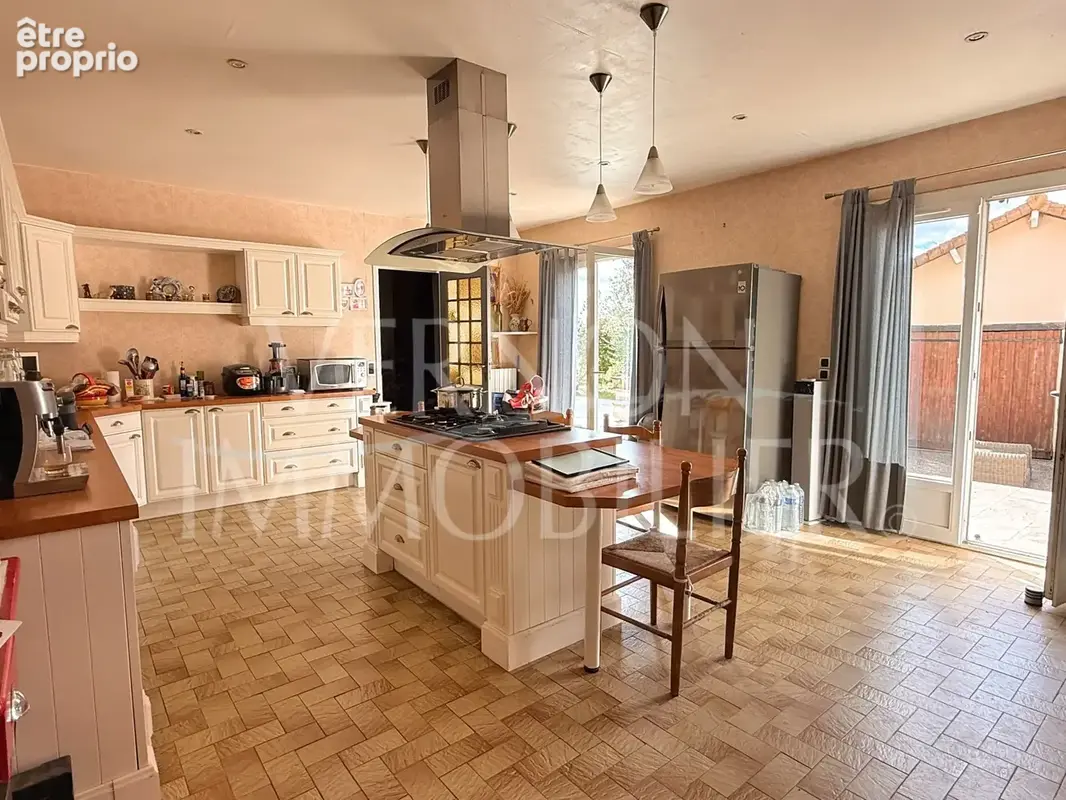 Maison 6 pièces 207 m² à vendre à Vernon (27200) - photo 6