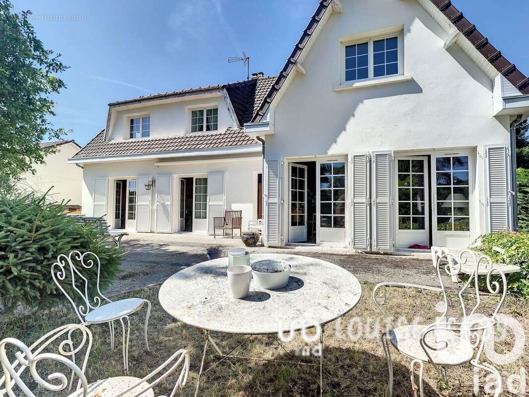 Photo 2 - Maison à ROINVILLE