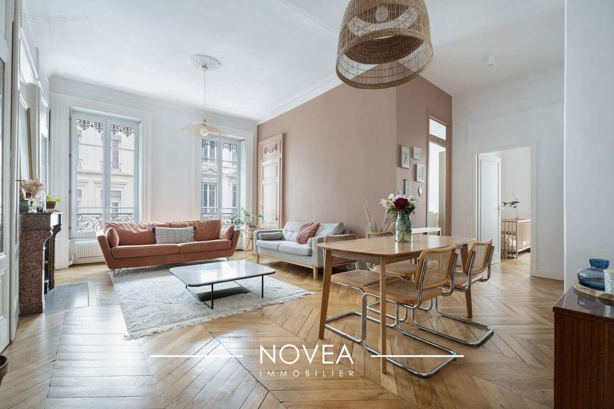 Appartement à LYON-6E
