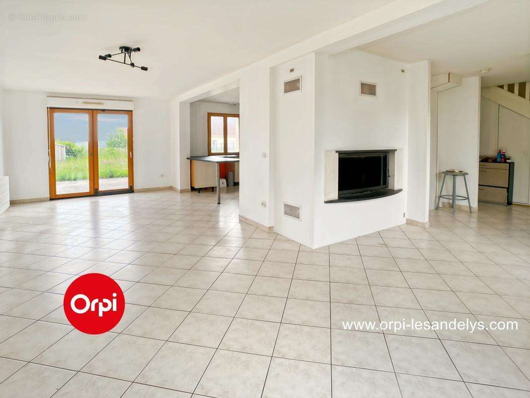 Maison à LES THILLIERS-EN-VEXIN