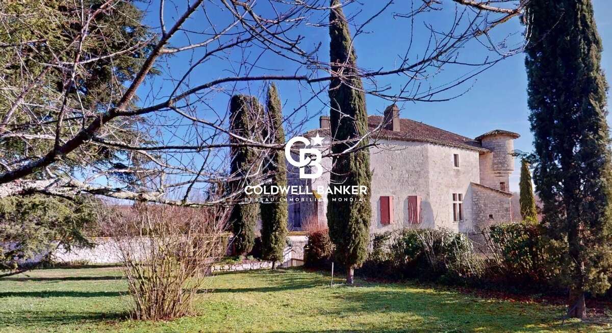 Maison à MONTAIGU-DE-QUERCY