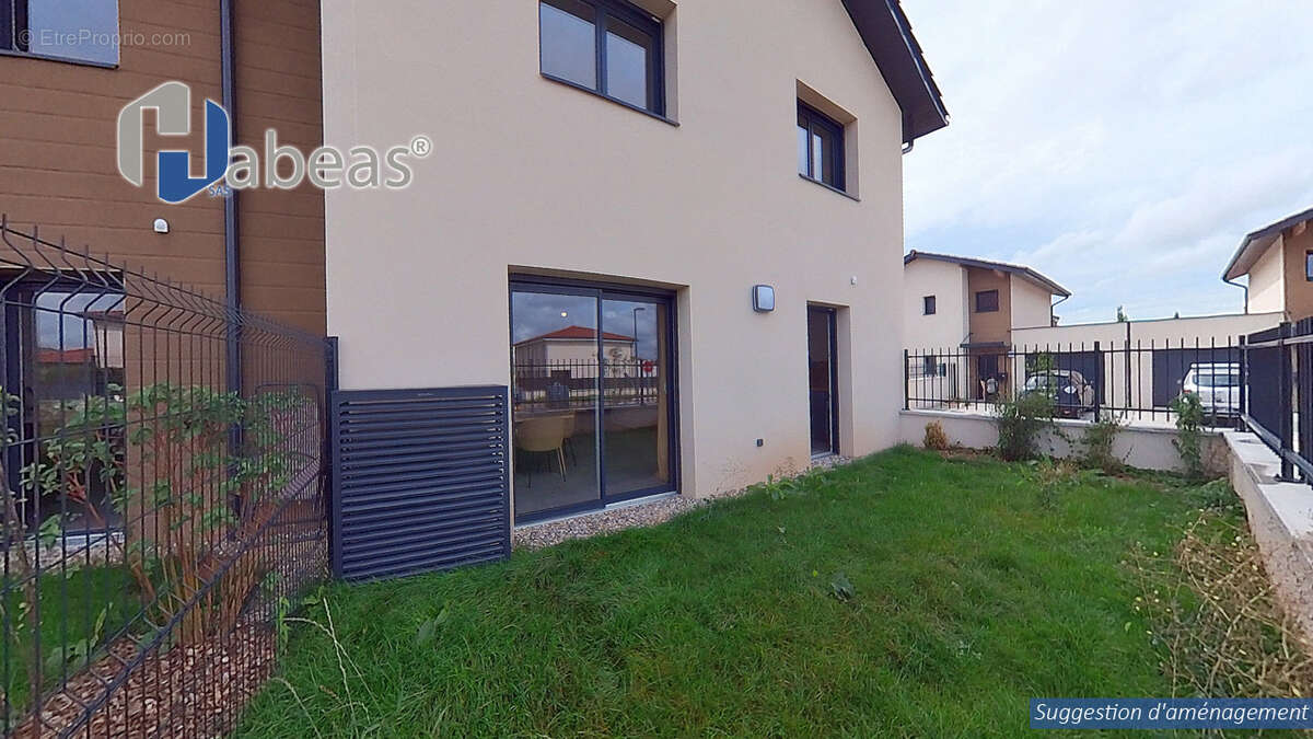 Maison à SAINT-PIERRE-DE-CHANDIEU