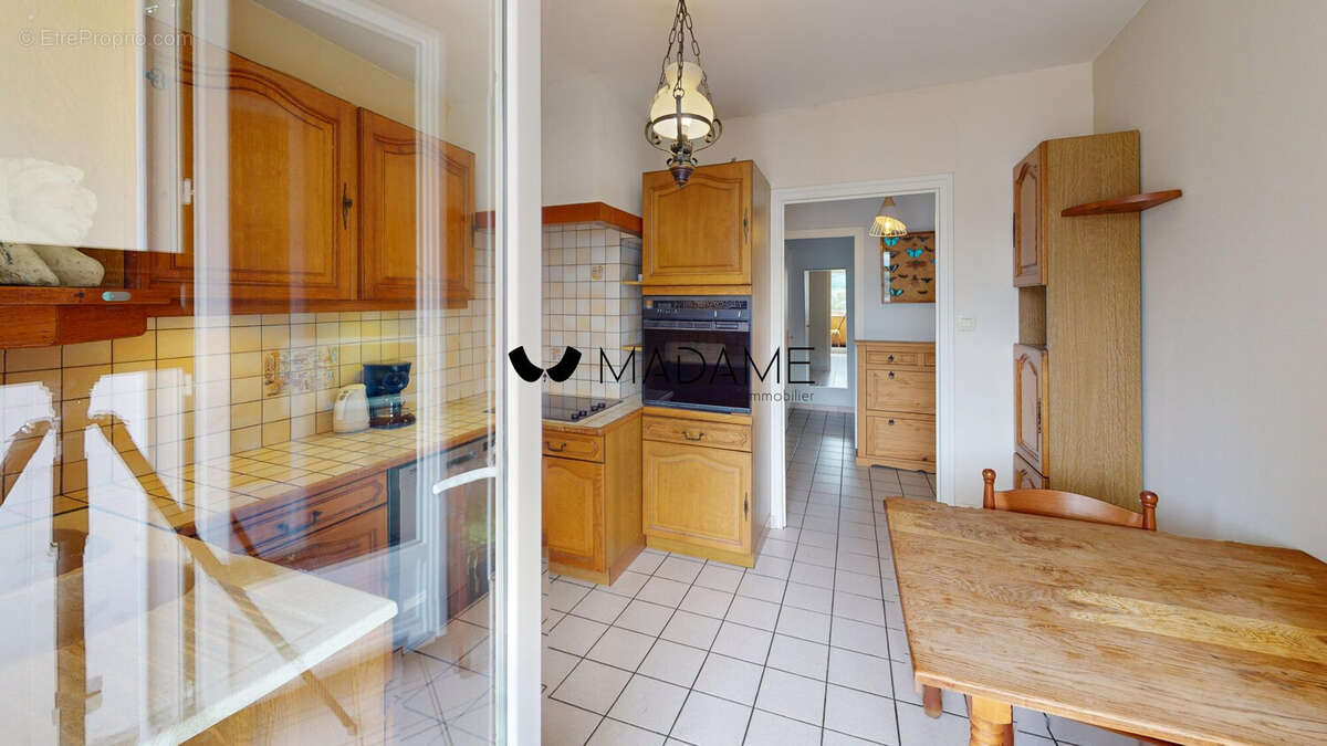 Appartement à SAINT-MARTIN-D'HERES