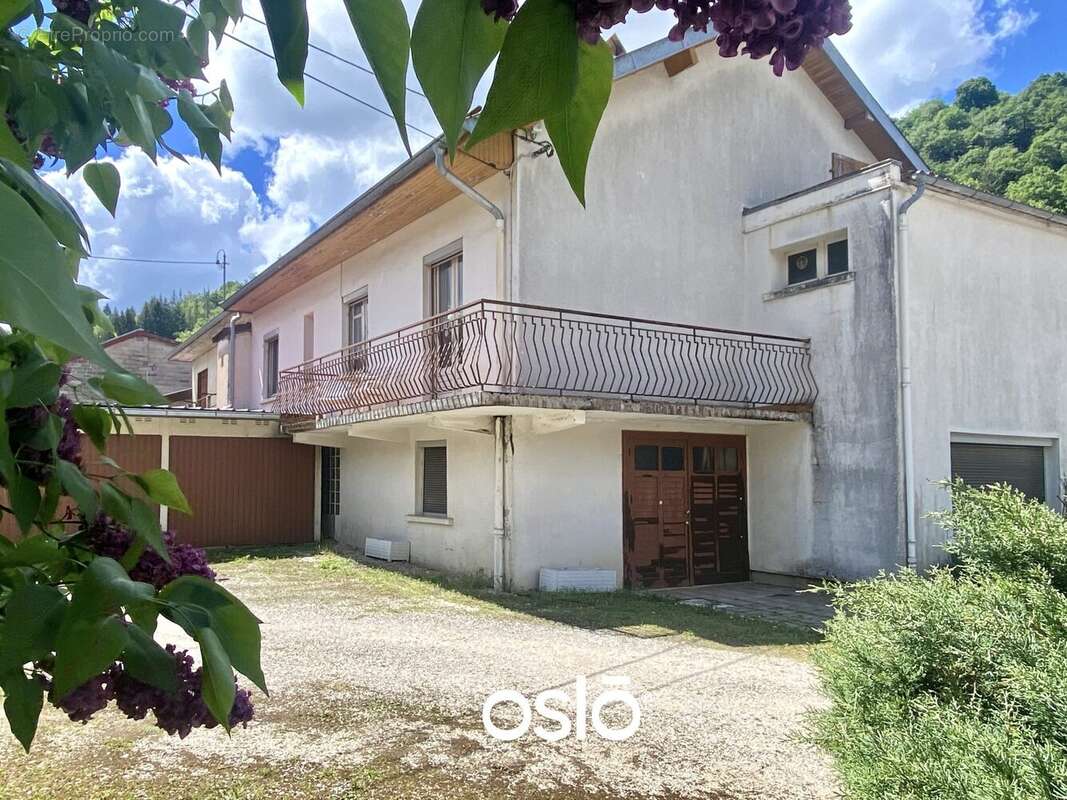 Maison à MOIRANS-EN-MONTAGNE