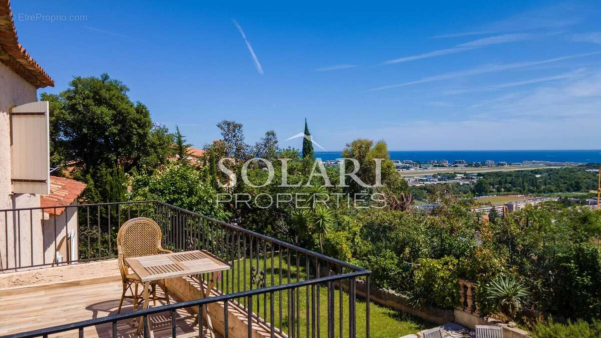Villa avec piscine à Mandelieu au calme - photo 3