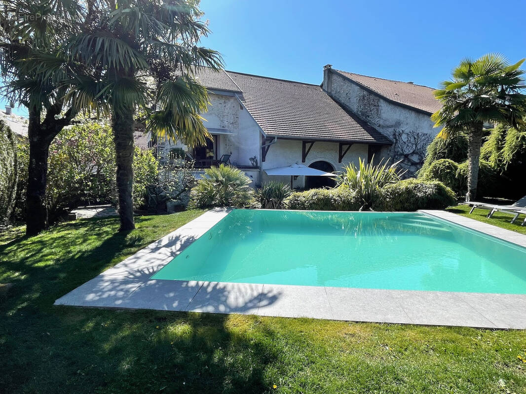 Maison à DIVONNE-LES-BAINS