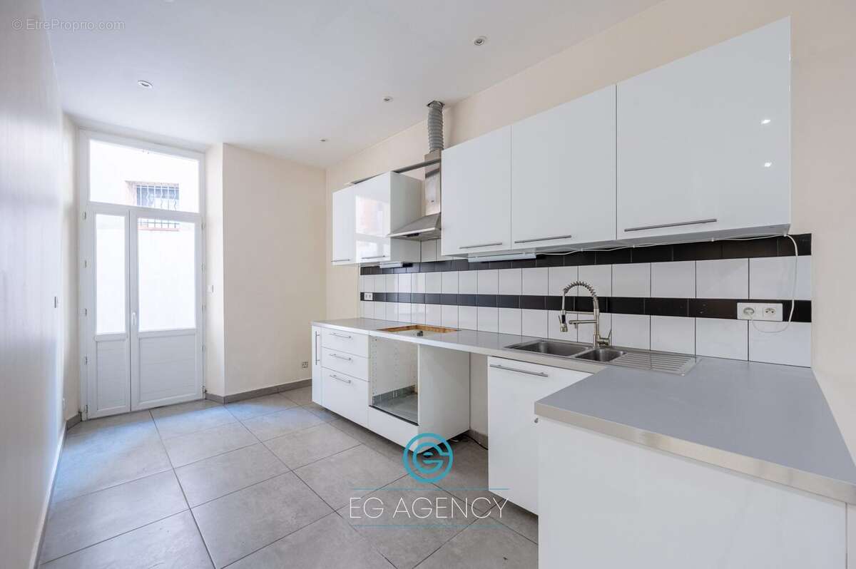 Maison à MARSEILLE-4E
